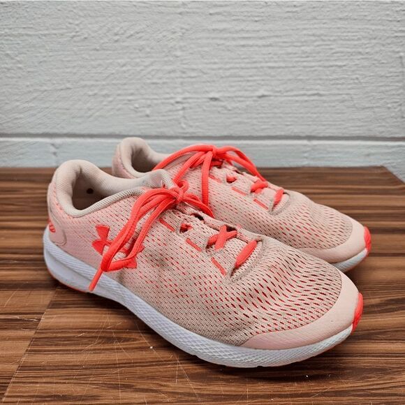 Under Armour Charged Pursuit Youth Size 5  Running Shoes - Picture 1 of 9